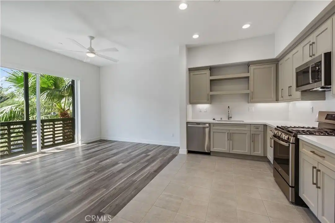 1632 Doheny Way - View 4