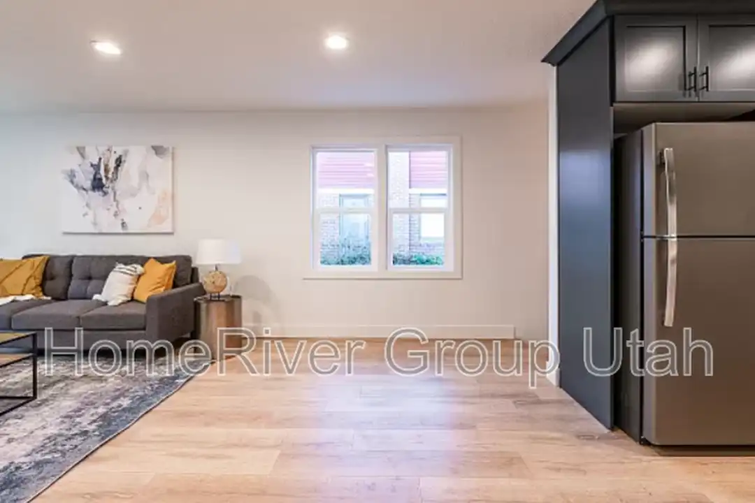 1626 Downington Ave S - View 5