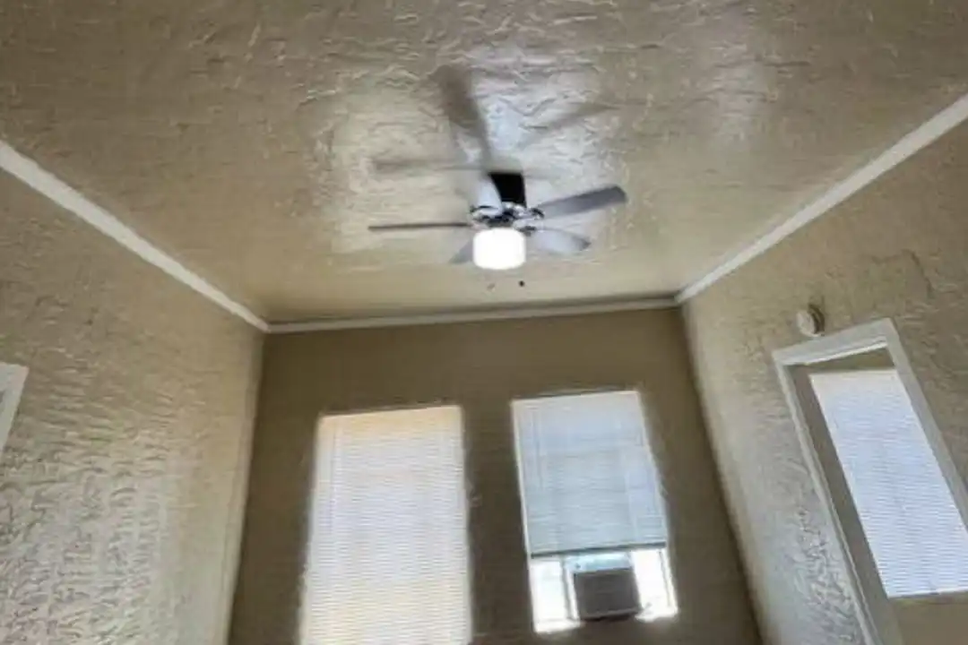 Apartment in Stockton - View 5