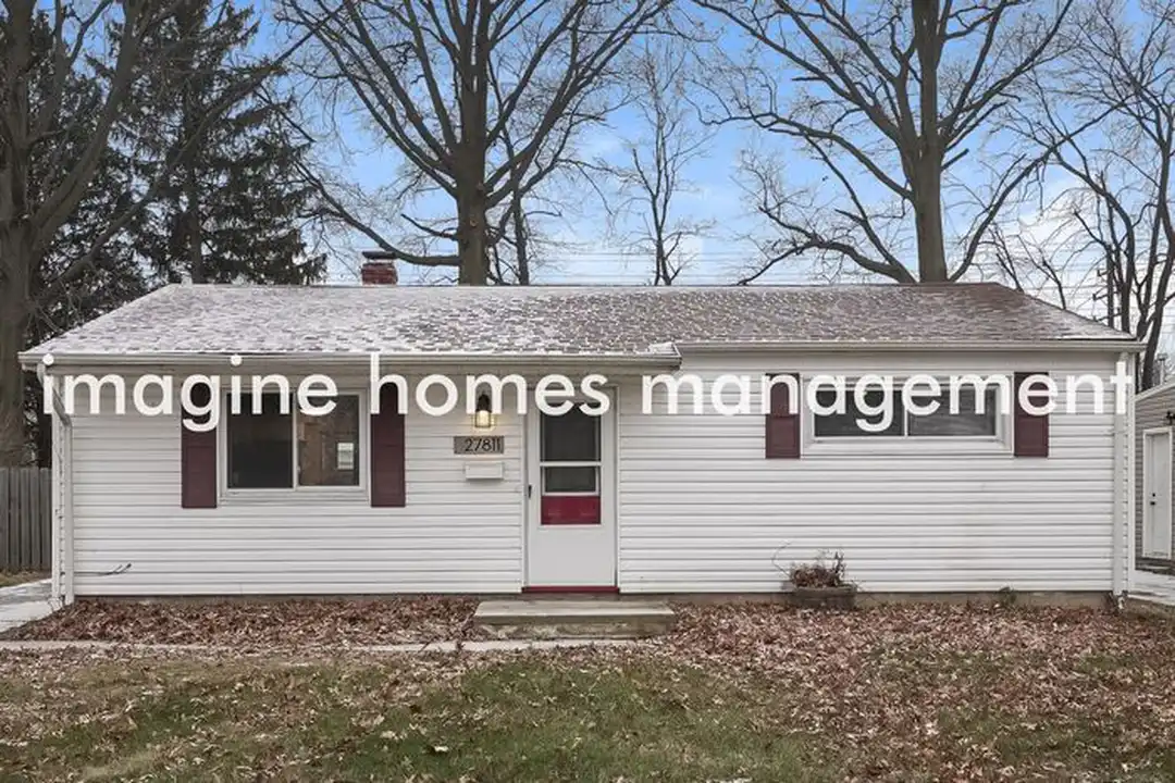 27811 Knickerbocker Rd – photo 1 of 16
