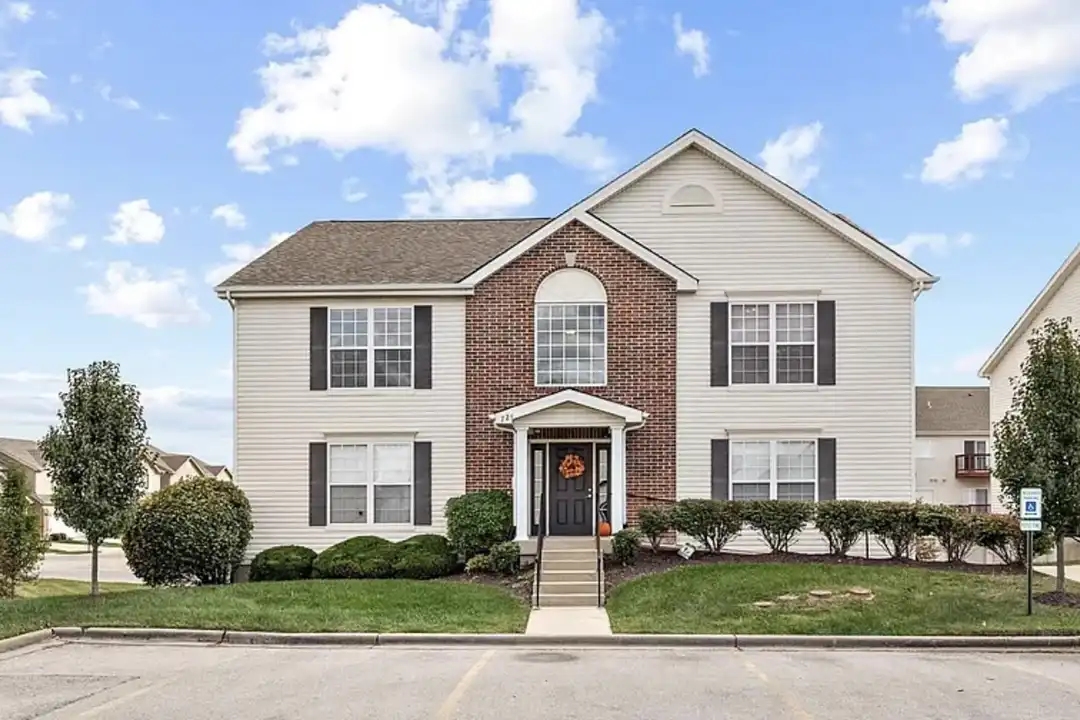 700 Harbor Woods Dr unit A – photo 1 of 17