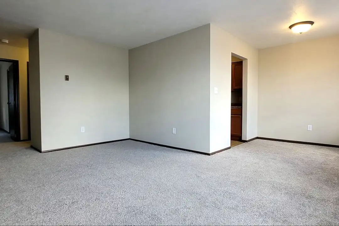 1300 Sanlor Ave unit 1300 Sanlor Ave 4 – photo 1 of 9