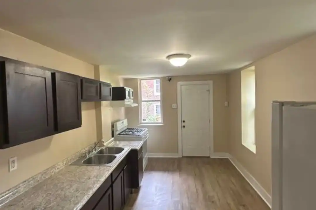 1841 N 3rd St - View 2