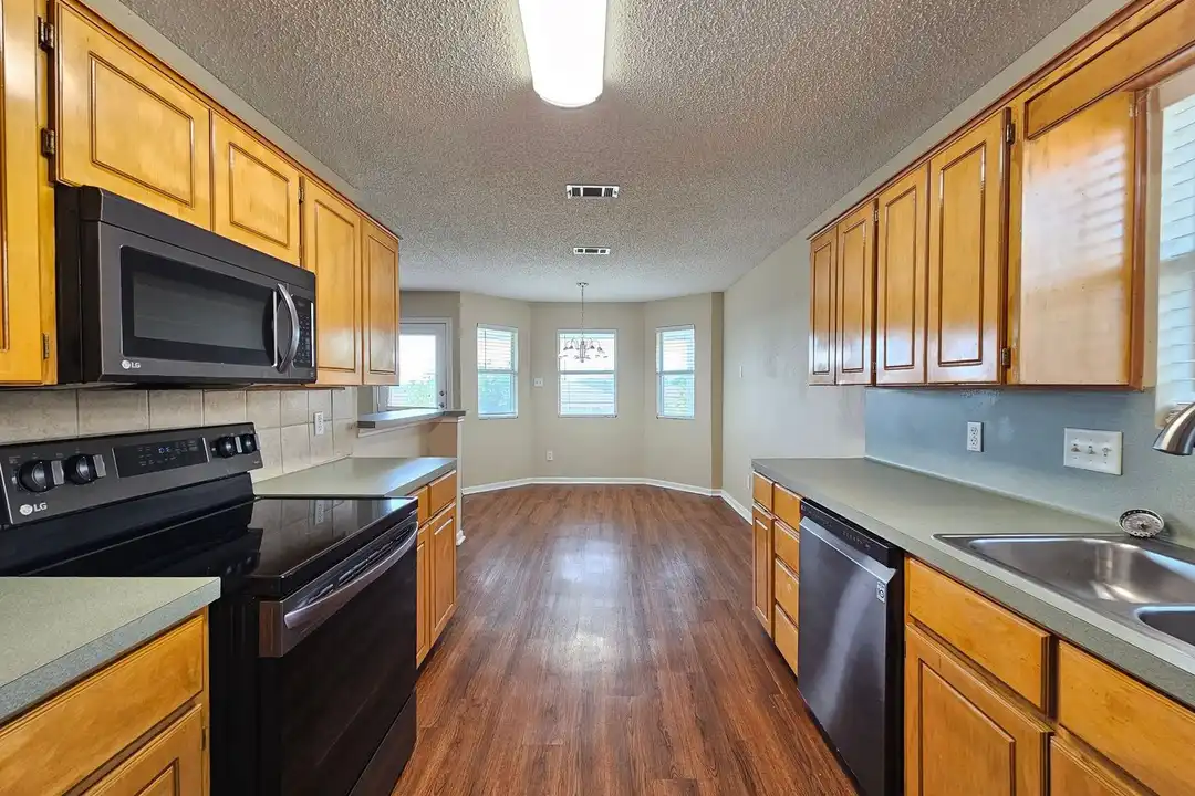 4306 Secretariat Dr - View 6