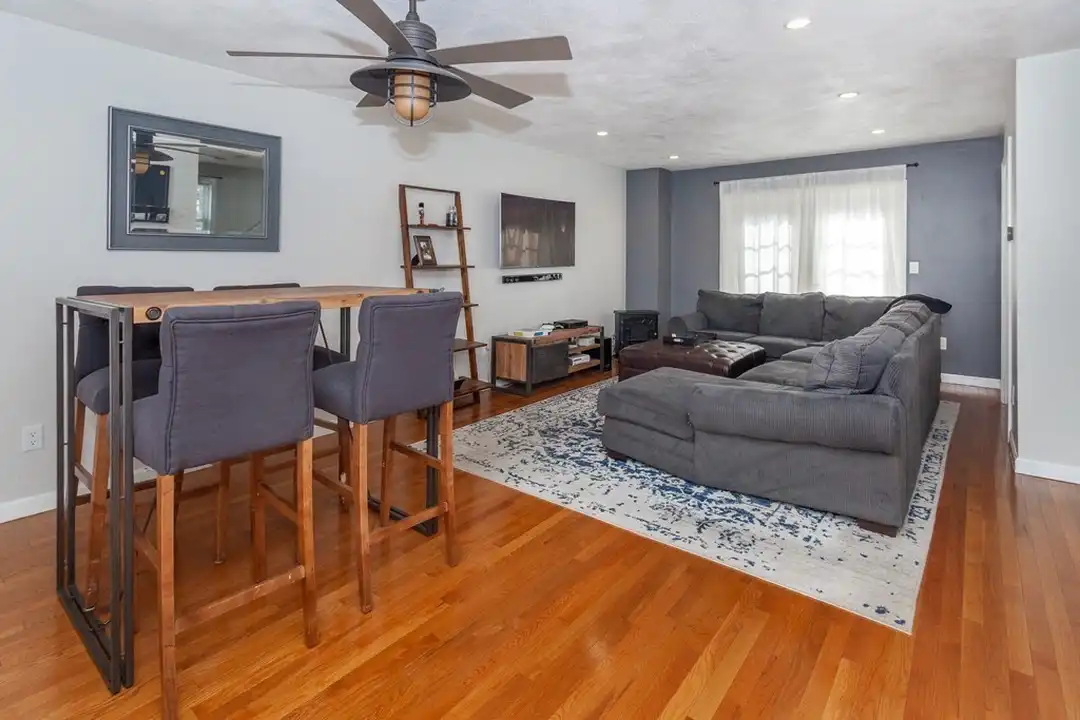 57 Victory Rd unit 1 - View 2