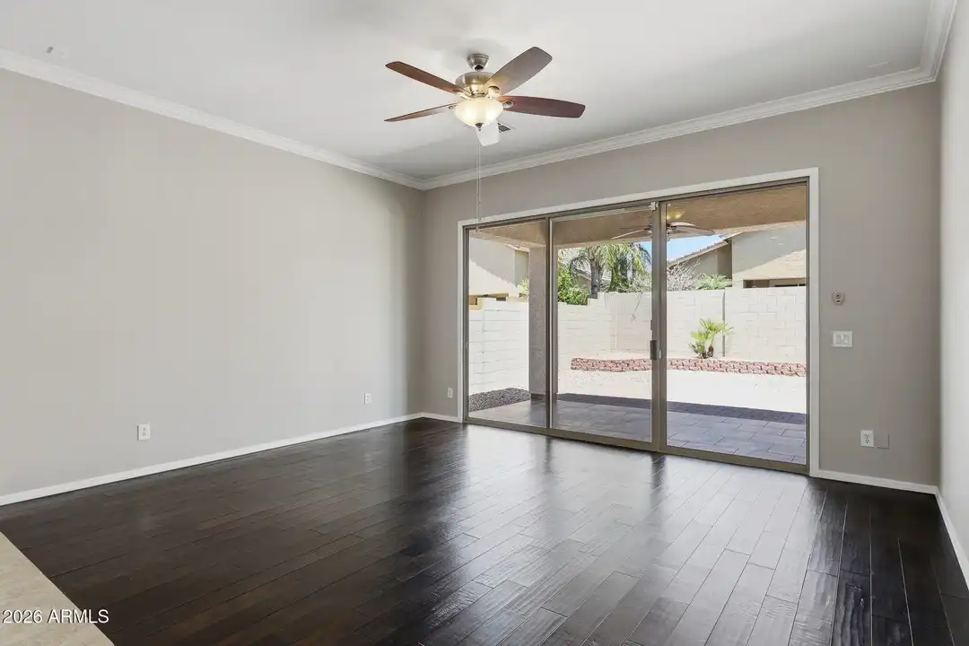 2418 W Red Range Way - View 6