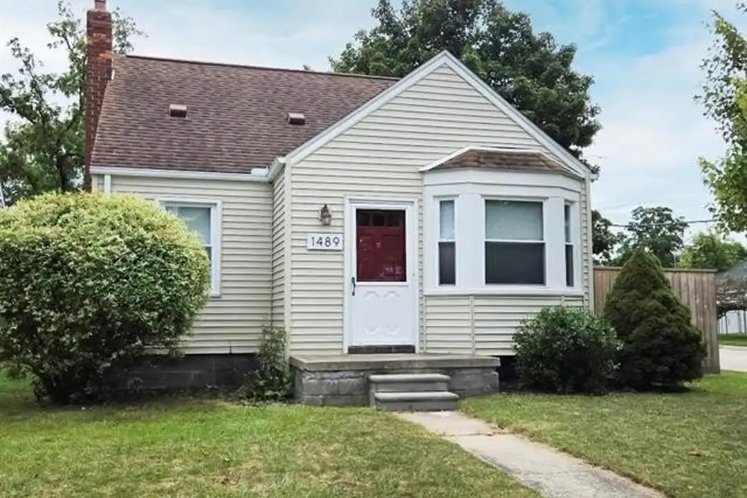 1489 West Blvd – photo 1 of 39