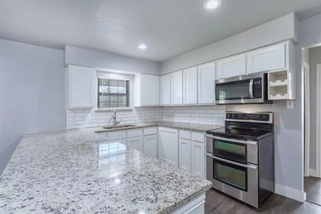 5036 Westway - View 2