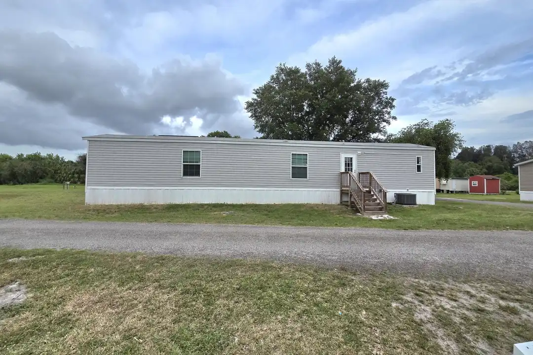 4649 NW 30th St - View 3