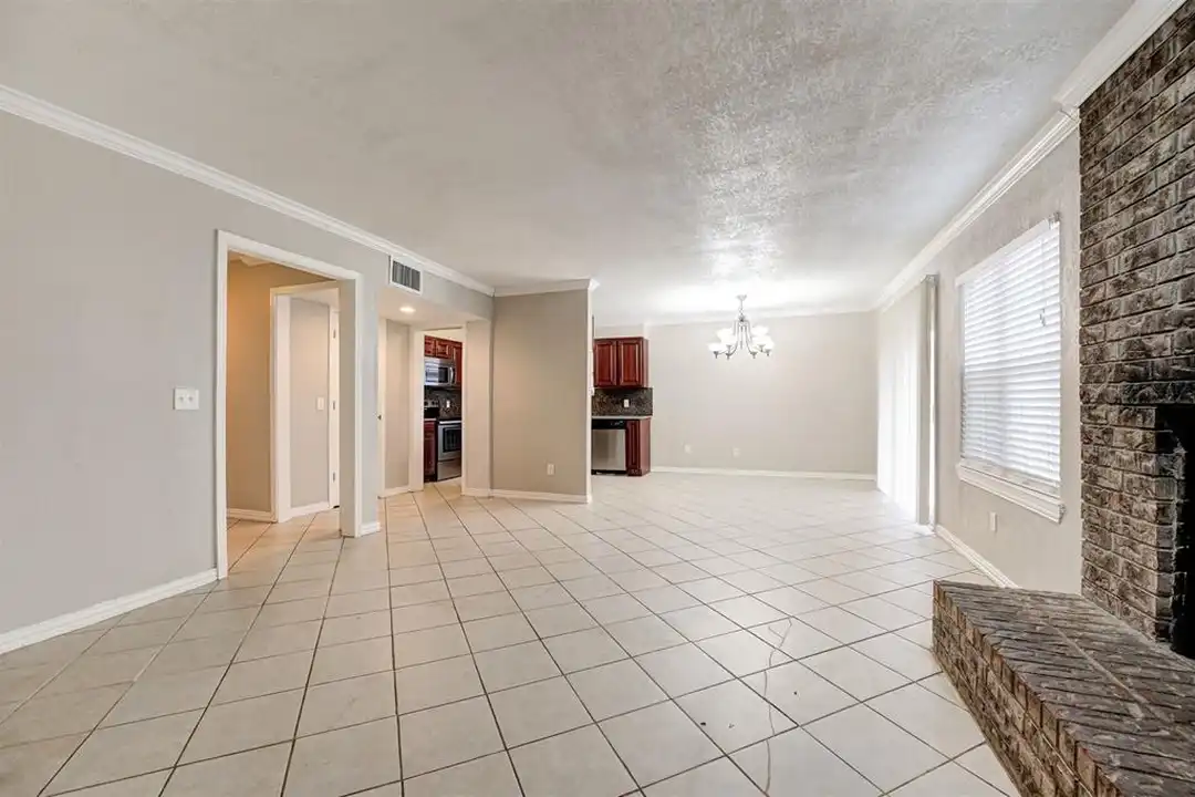6417 NW 63rd St unit 1 - View 3