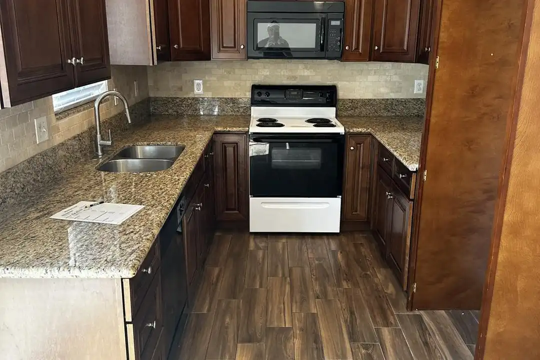 Apartment in La Verne - View 4