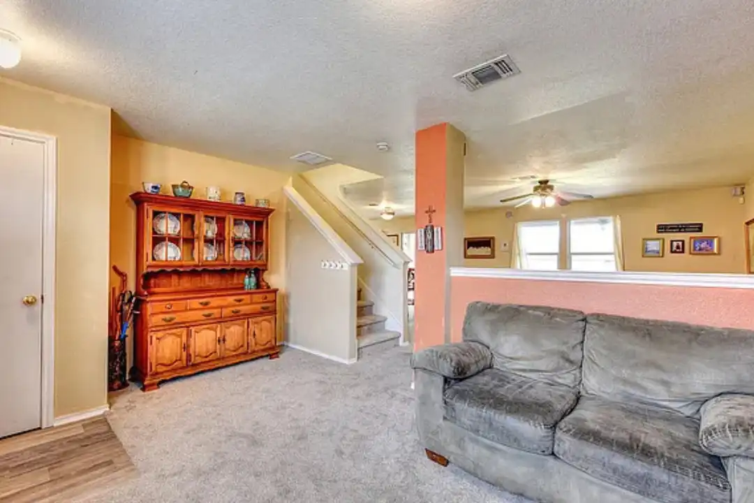 9818 Copper Rose - Converse, TX | Rent.