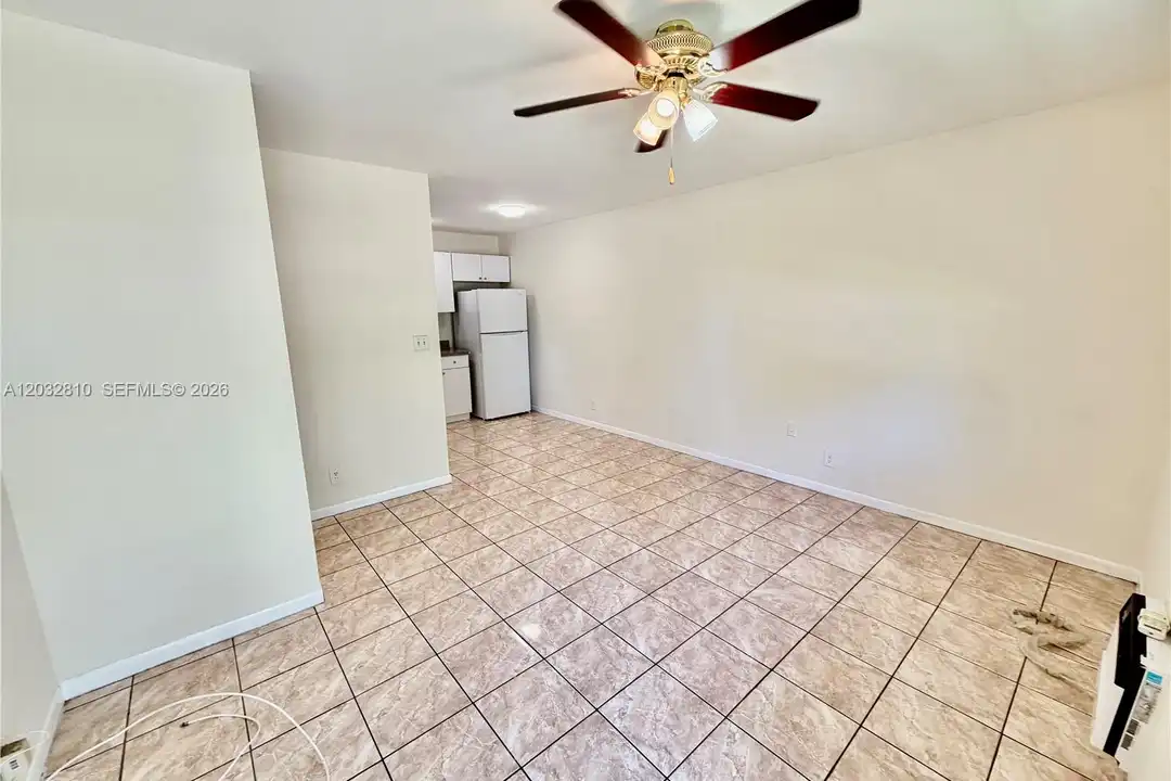 4801 SW 18th St unit 2 - View 4