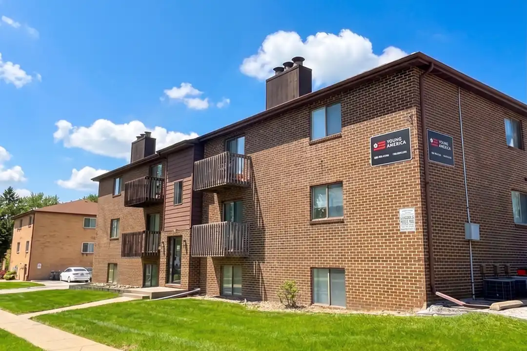 2408 Rainbow Ave unit 1A – photo 1