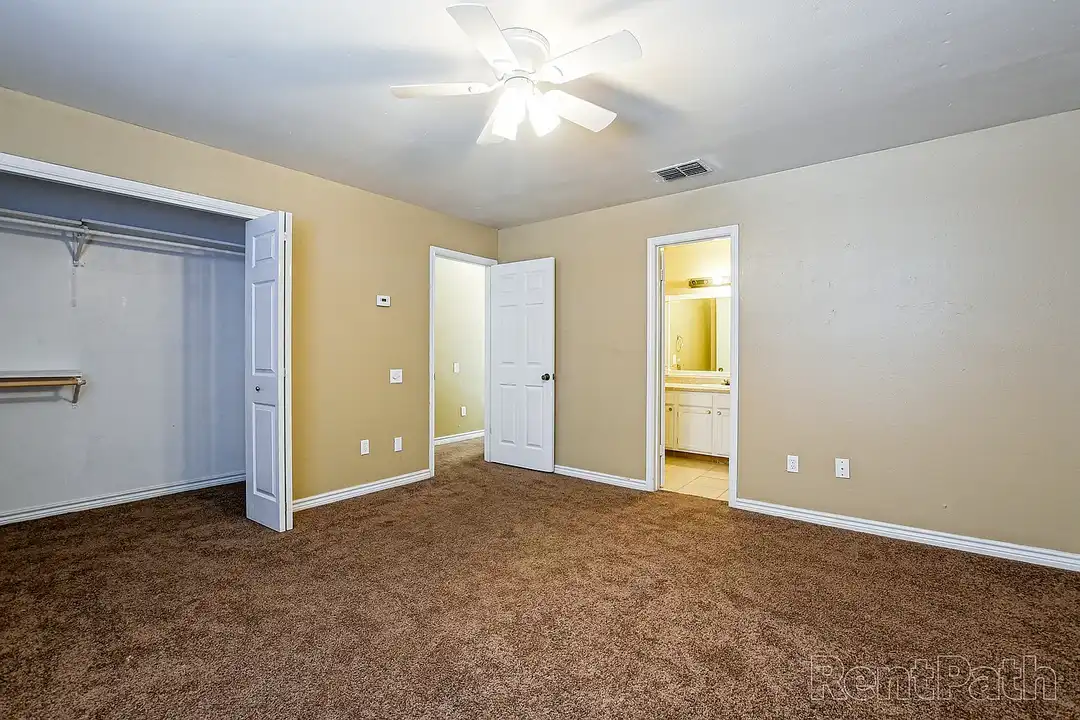 Parkside Townhomes – photo 1