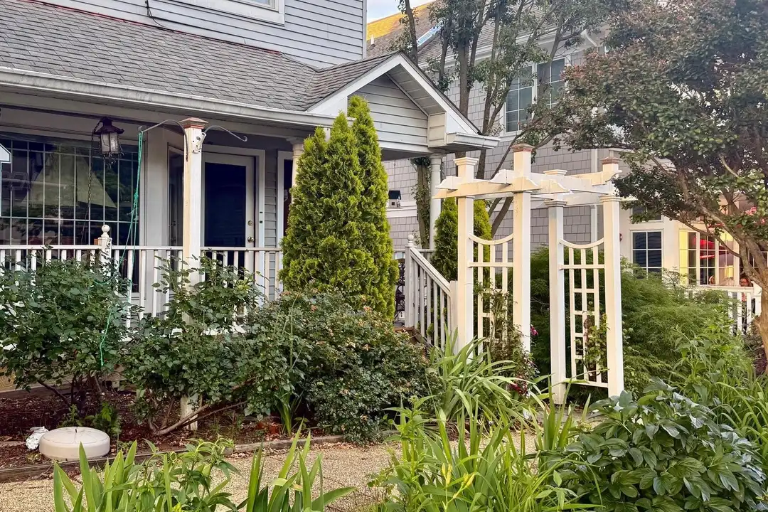110 Annapolis St #A – photo 1