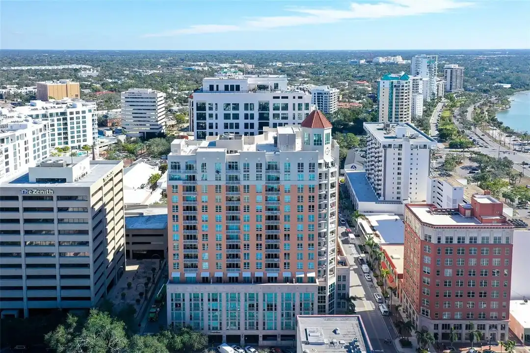Apartment in Sarasota - View 2