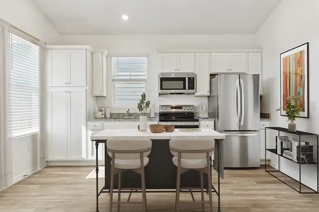 Oak Isle Cottages - View 4