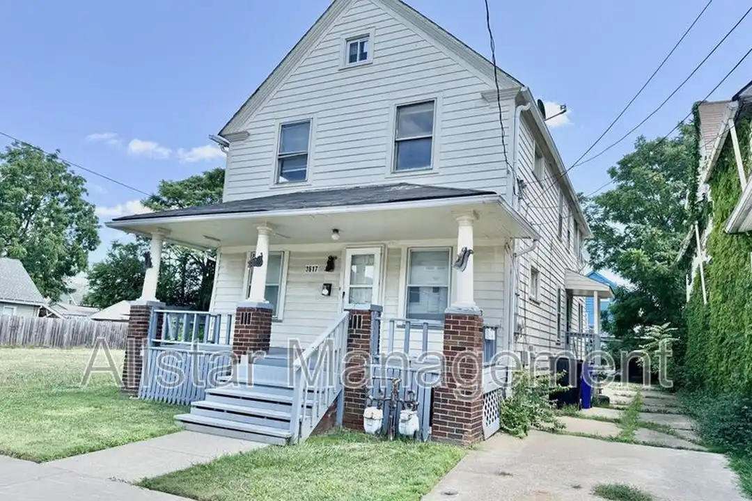 3617 W 46th St – photo 1