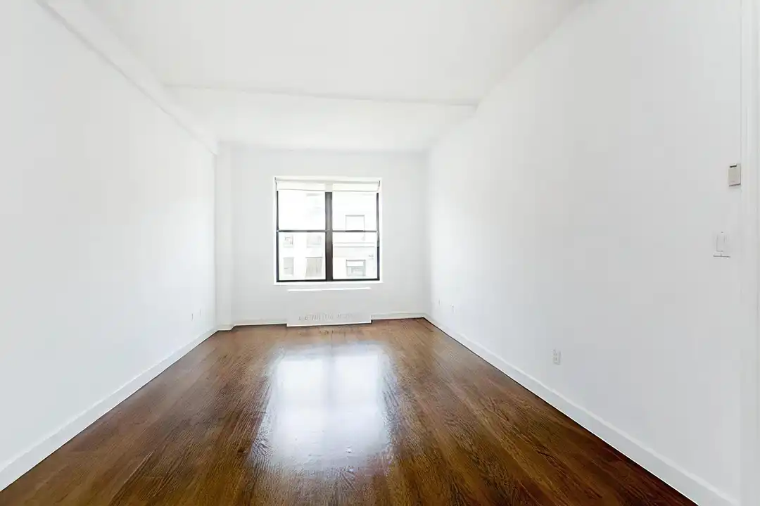 212 W 91st St – pohled 2