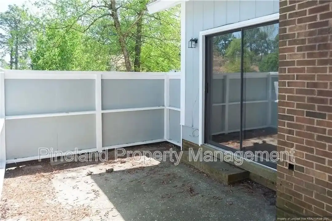 2012 Lakemeadow Dr - View 3