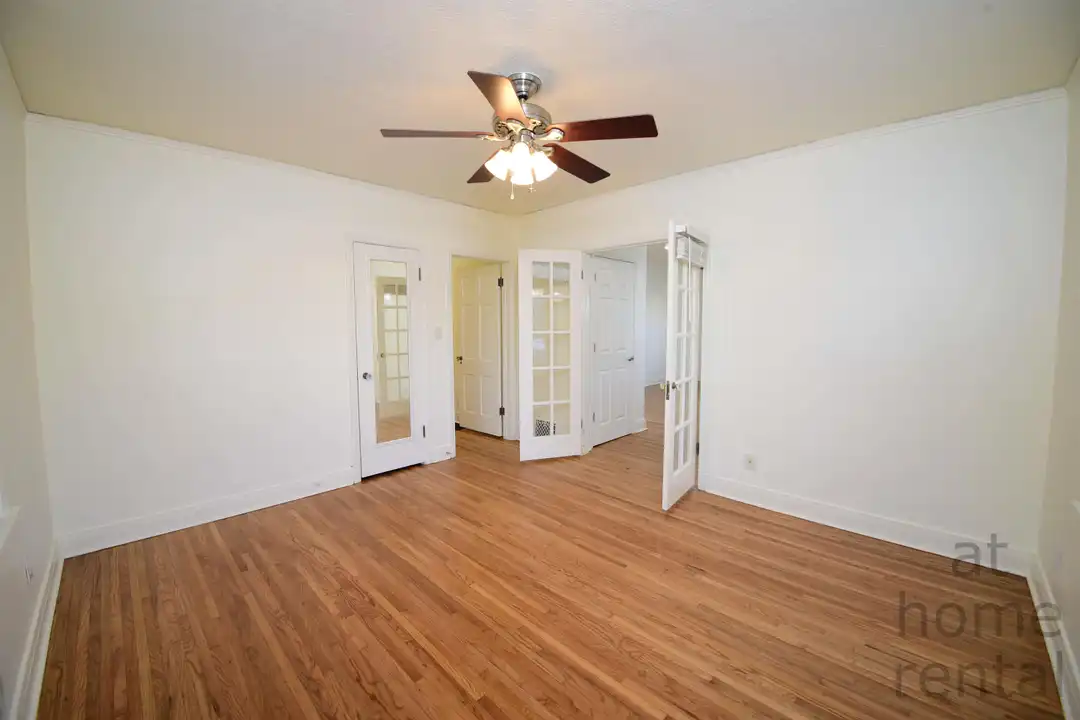1740 S Yorktown Ave - More