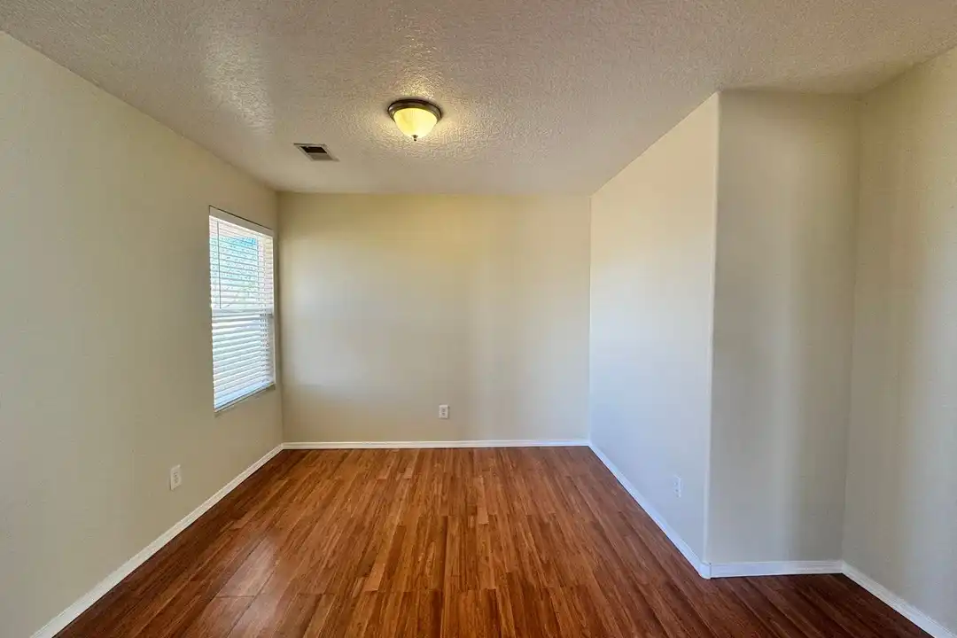 511 Blue Sage Ave SW - View 6