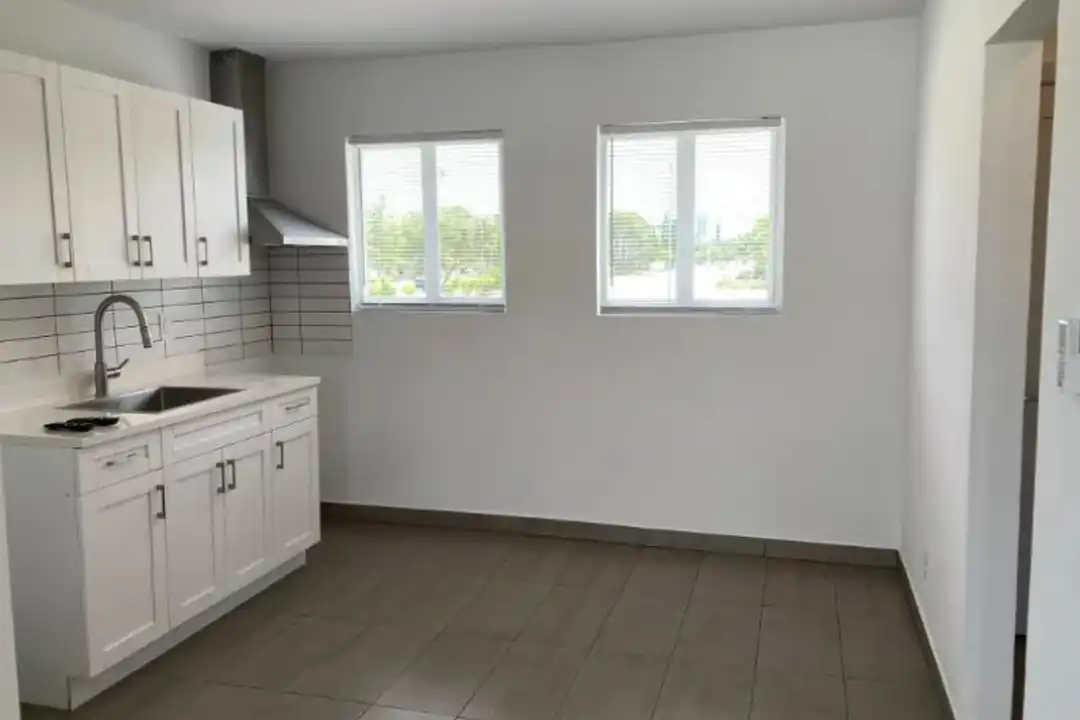 3201 Broadway unit 15 - View 3