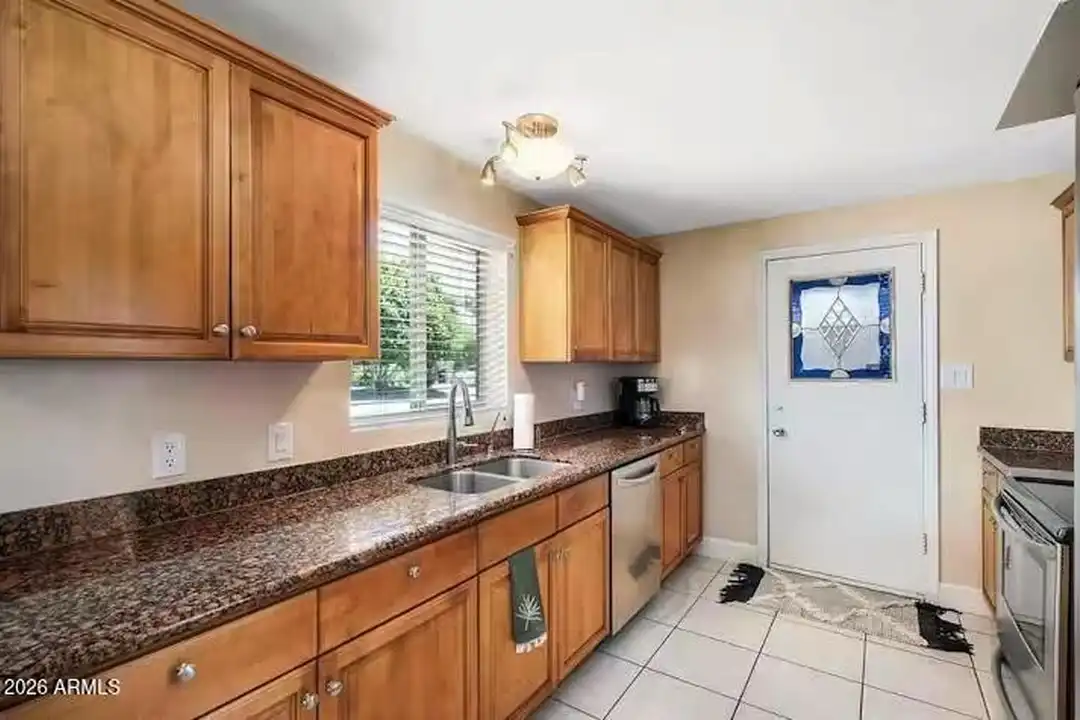 7501 E Minnezona Ave - View 6