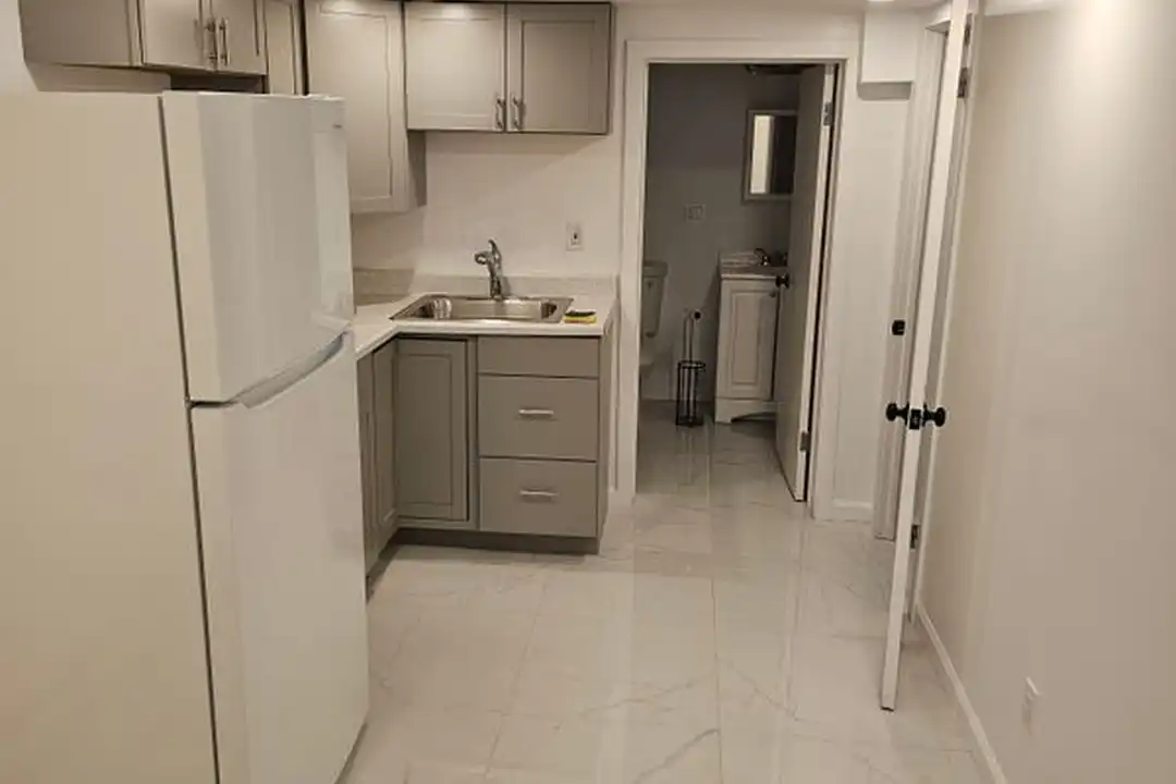8 Depew St – photo 1 of 8