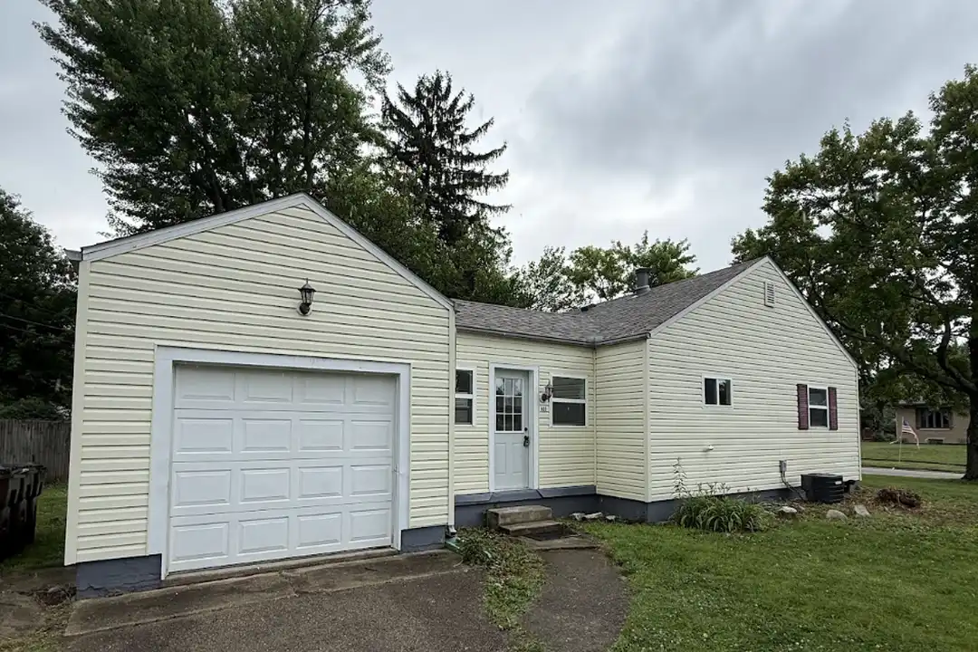 608 Schuyler Dr – photo 1