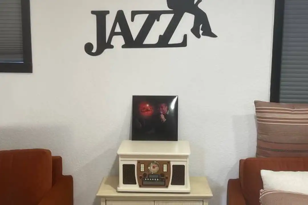 7952 Arcade Lake Ln - More