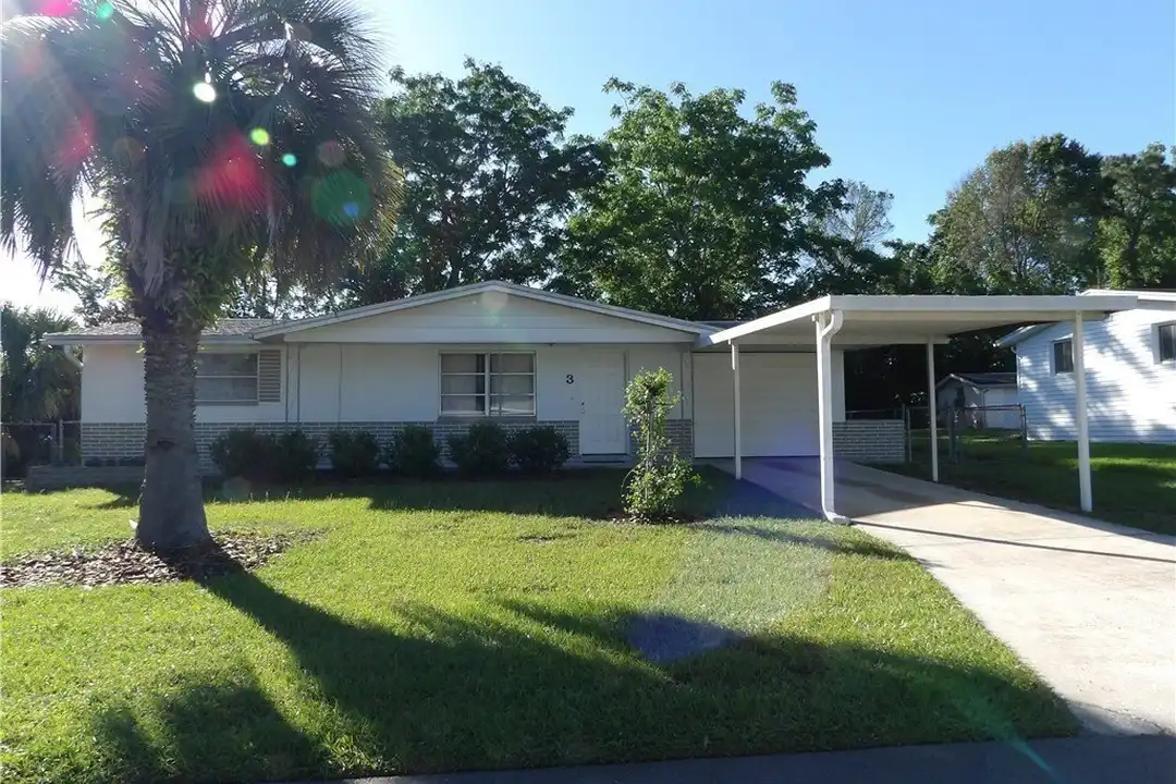 3 S Davis St – photo 1