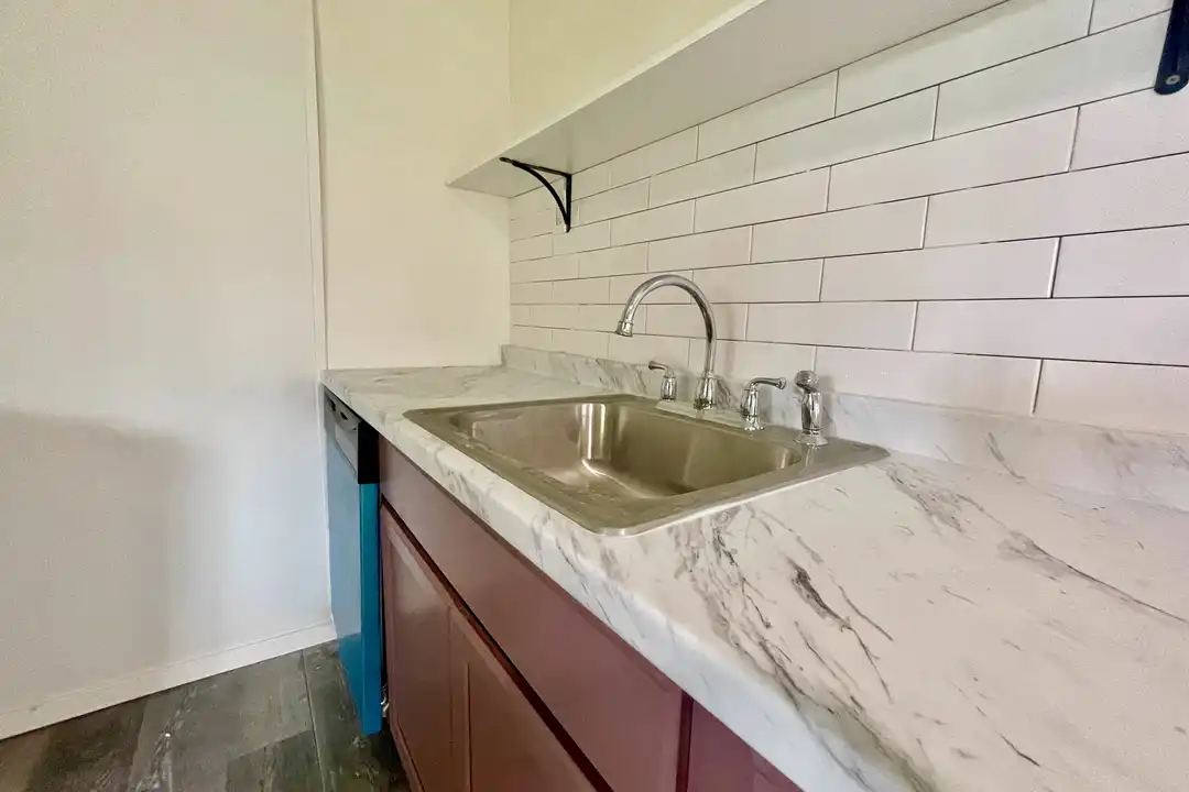 705 N 9th St - View 5