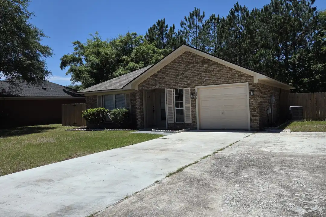 119 Wayfair Ln - View 2