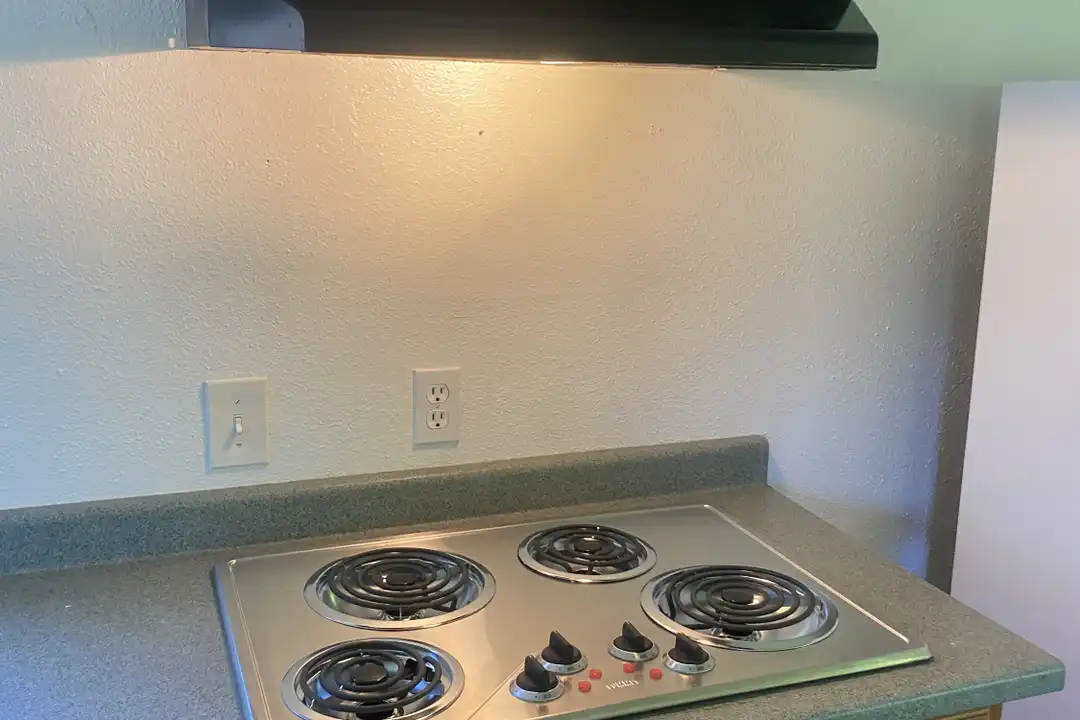 1322 S Montesano St unit 2ADU - More