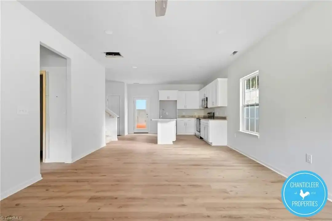 2903 Bolton Pl - View 6
