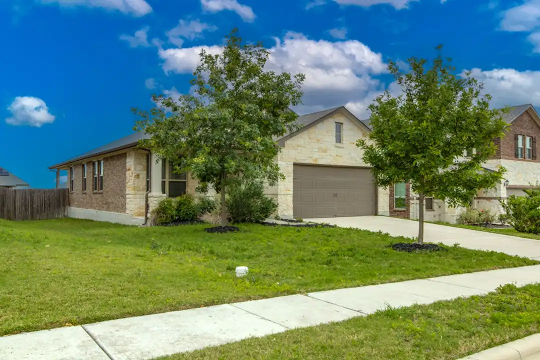 2924 Barbed Wire St - View 3