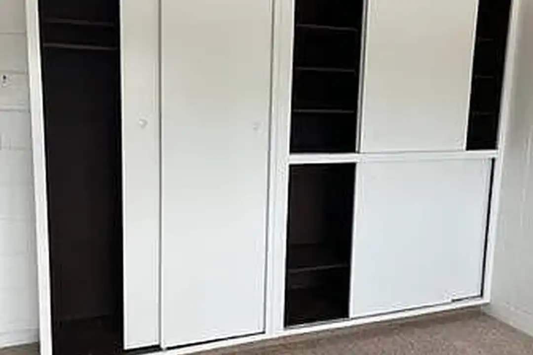 Apartment in Redwood City - View 5