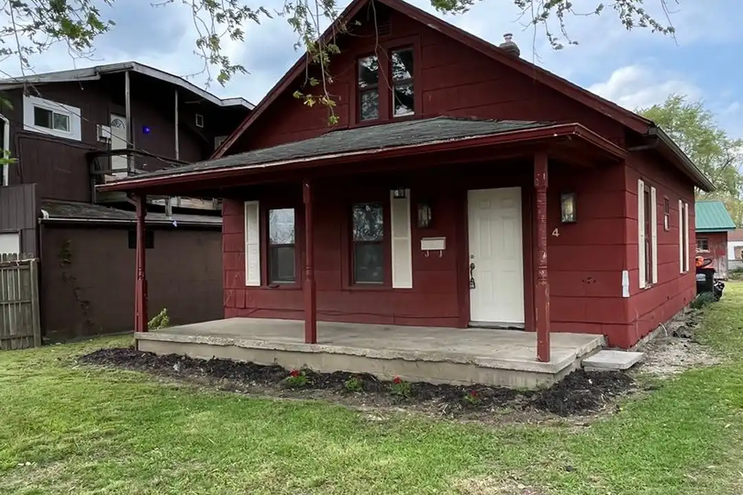 4 Waterworks Rd – photo 1