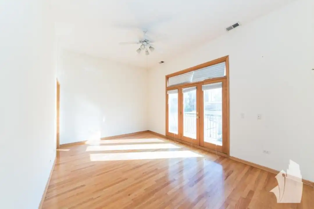 2539 N Southport Ave – pohled 2