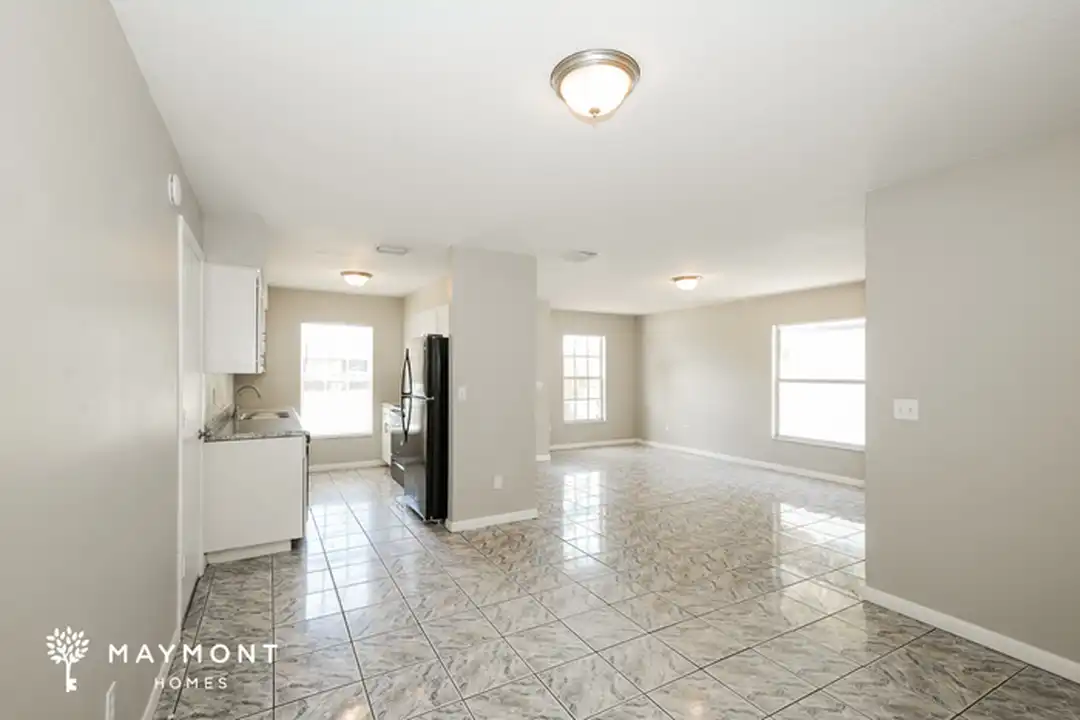 2709 W Palmetto St – pohled 5