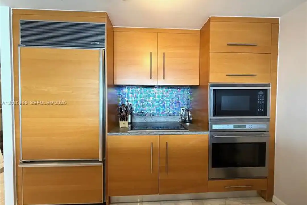 475 Brickell Ave unit 475 Brickell Ave # 2707 - More