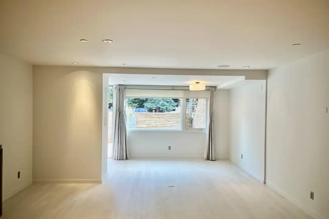 100 E Cooper Ave #2 - View 2