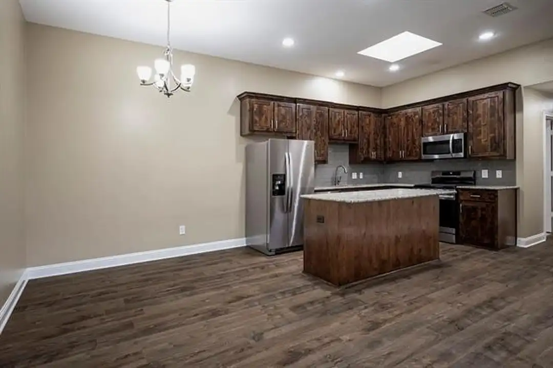 3005 Allister St - View 6