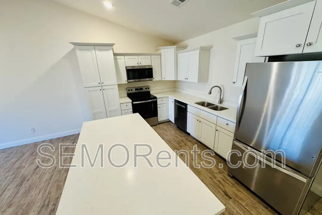 3858 McKendree Xing unit 1 – photo 1