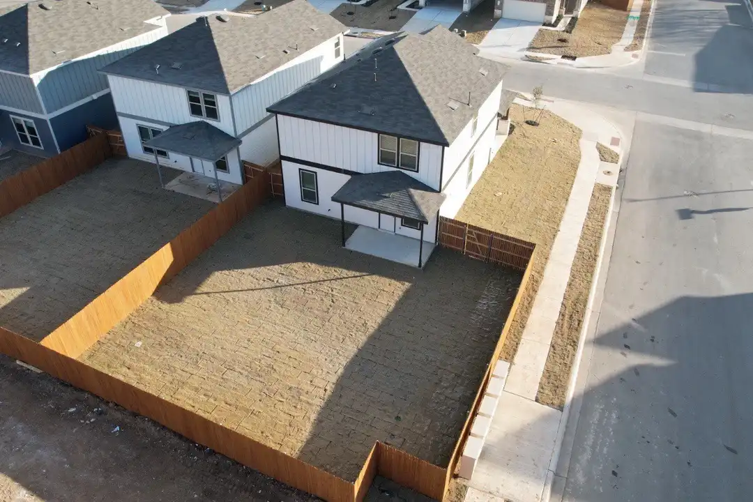 98 Pacific Loon St - View 3