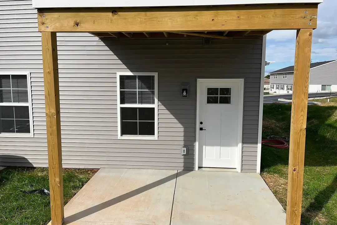 Salem Run Apartments Phase 2 – photo 1