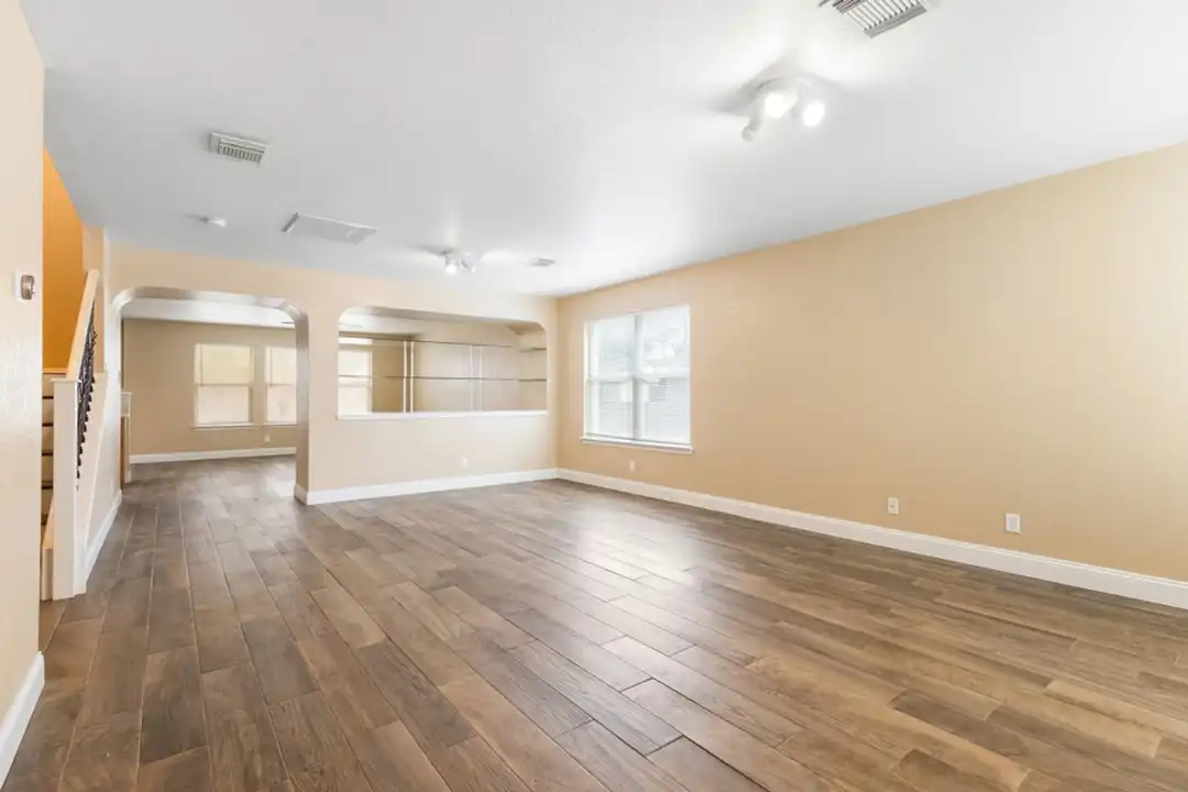 140 Springtree Pkwy - View 3