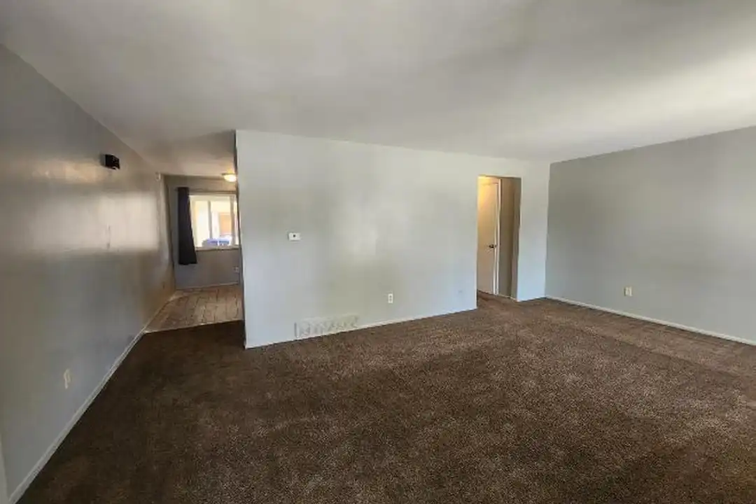 721 Fraser St - View 3